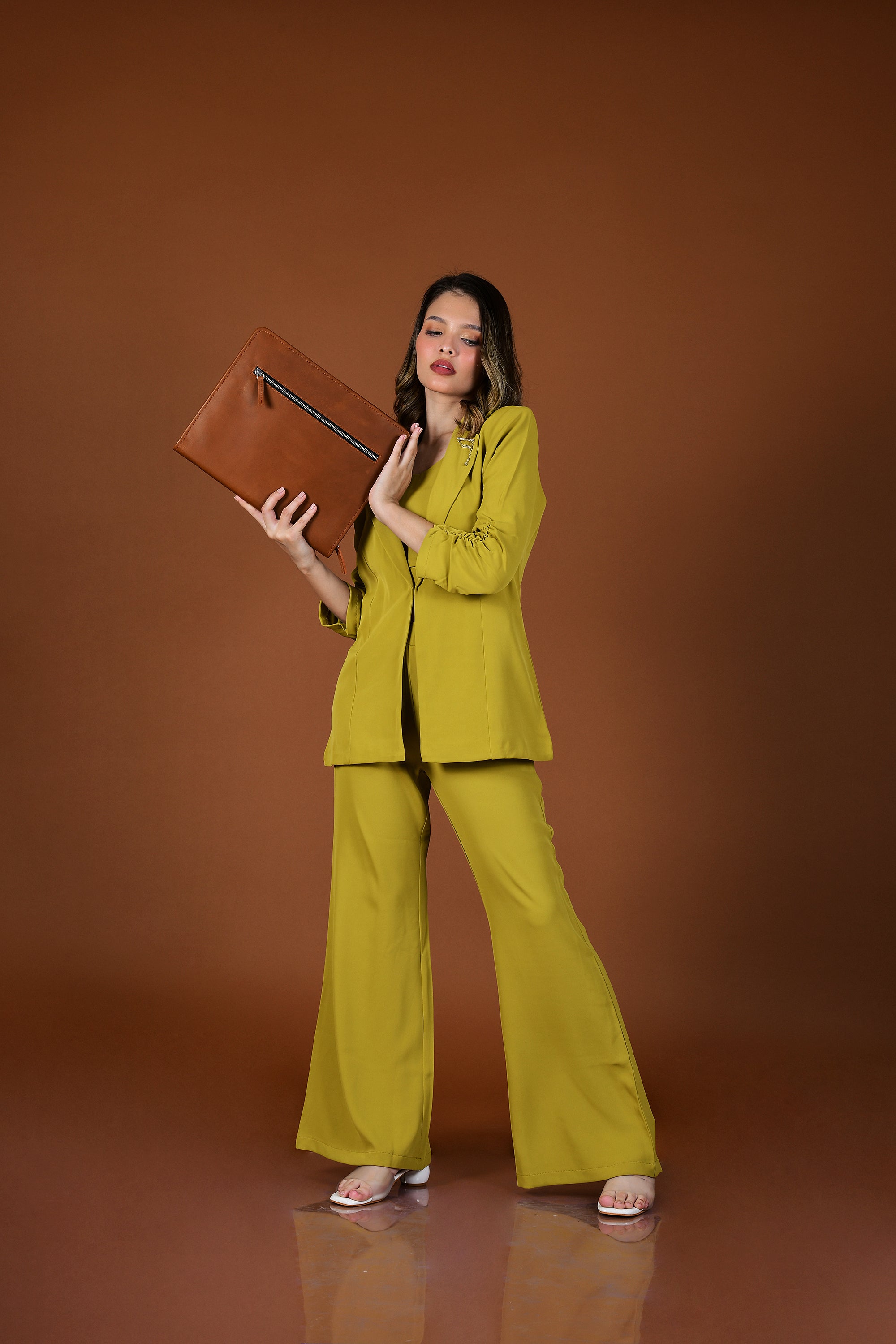 A4 leather folder UK